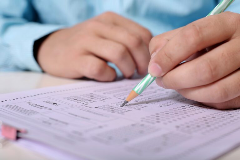Read more about the article Matura 2.0: Jak Wykorzystać Korepetycje do Sukcesu na Egzaminie